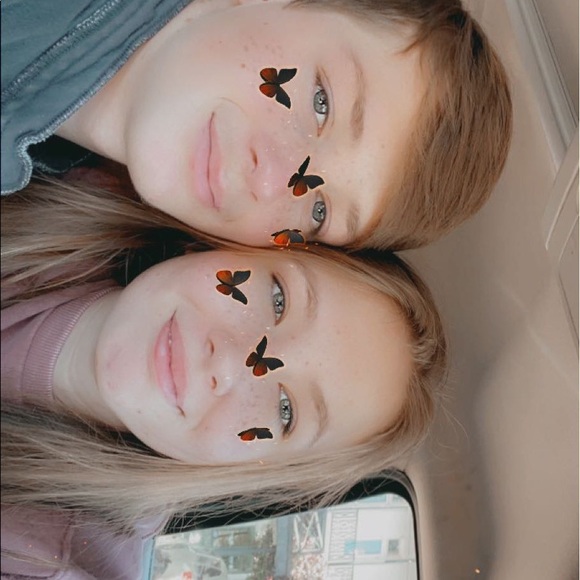 Meet your Posher, Chloe - Picture 5 of 15